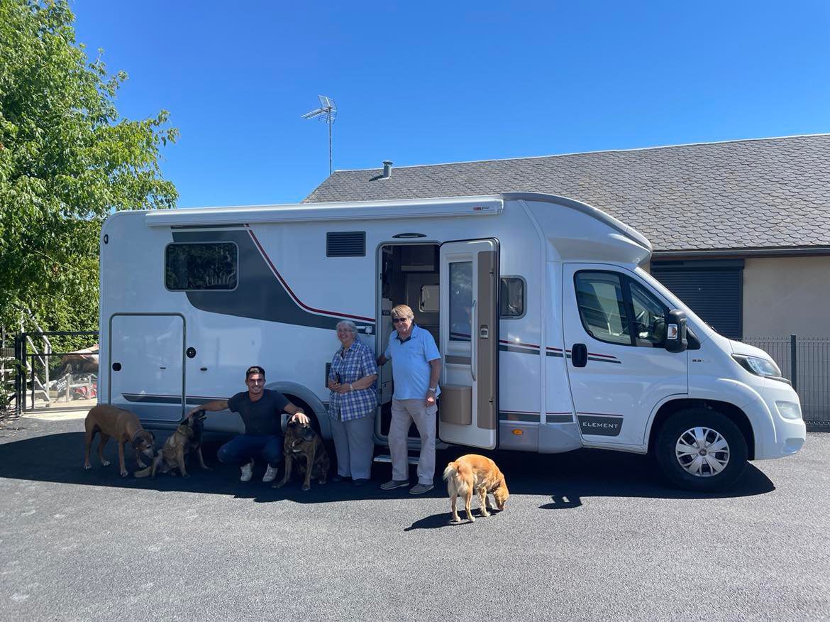 Camping-car standard transformé PMR
