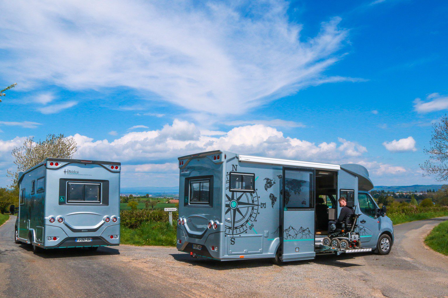 Camping-car PMR Hoddicé aménagé sur mesure pour personne à mobilité réduite HANDICAP (15)
