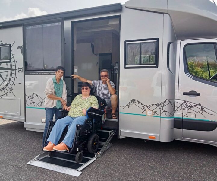 CAMPING-CAR PMR HODDICE SUR MESURE (1)